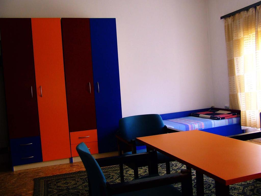 Hostel Domestika Bitola Rum bild