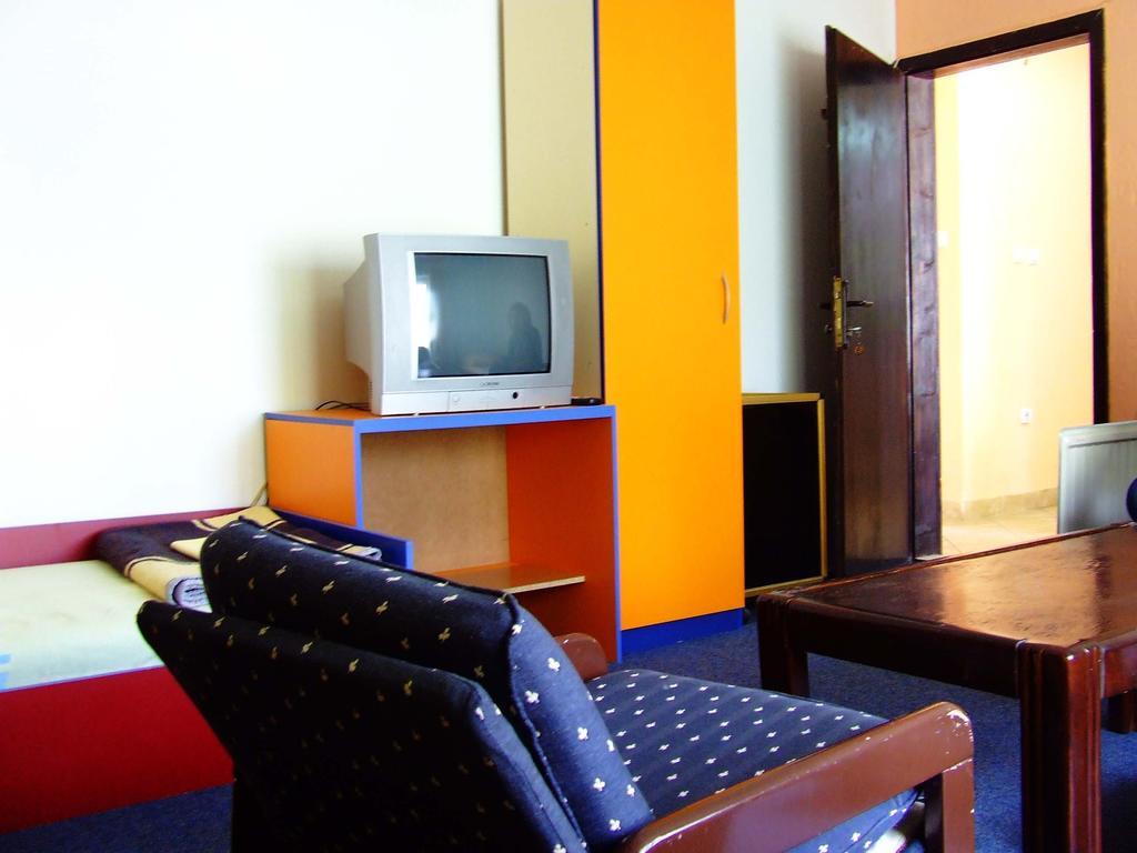 Hostel Domestika Bitola Rum bild